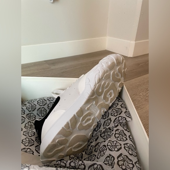 Alexander McQueen Court Trainer Sneakers Size 44 - Picture 7 of 7